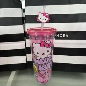 Hello Kitty 24 oz. Cup with Topper Straw